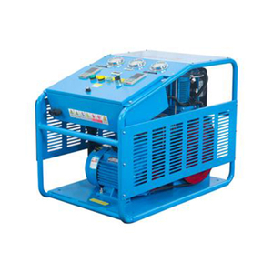 Compresor de refuerzo de 1 a 3 KW / 150 bar: ideal para el suministro de gas a alta presi&oacute;n industrial y de laboratorio